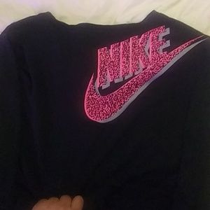 A black nike jacket